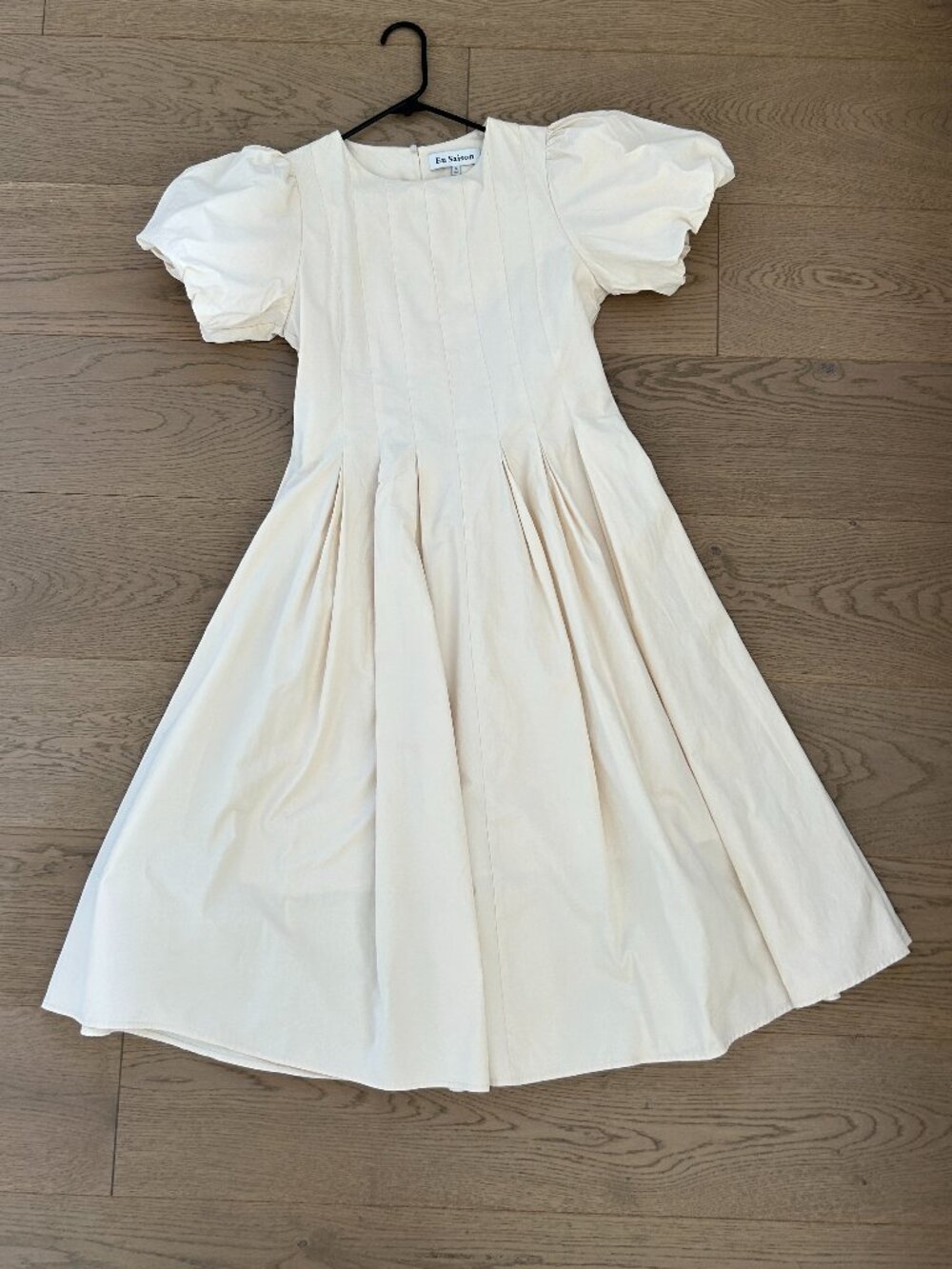 En Saison Cream Puff Sleeve Pleated Midi Dress Size Small